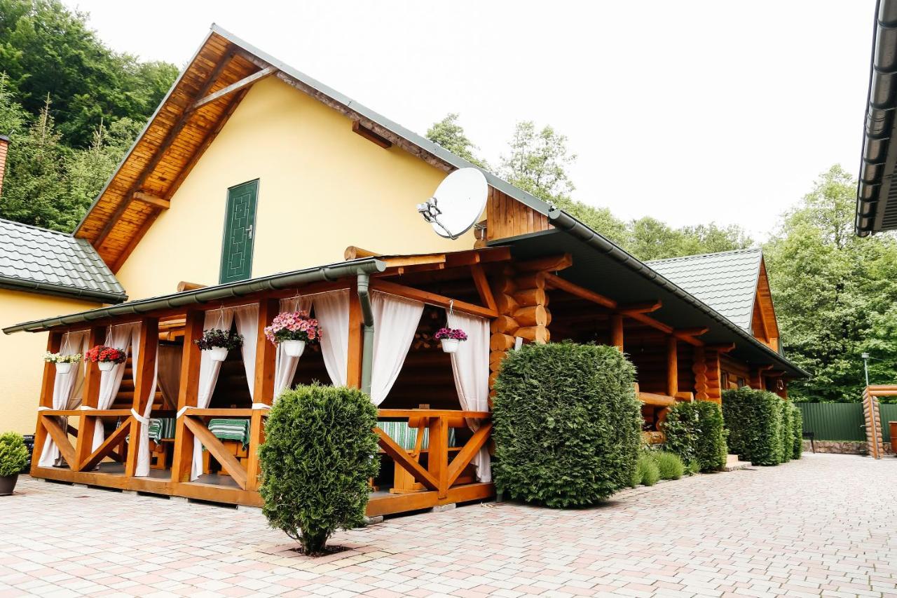Chudodievo In Chynadievo Mini-Hotel Chynadiyovo Exterior foto